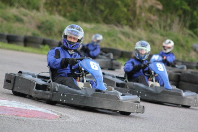  Racing 